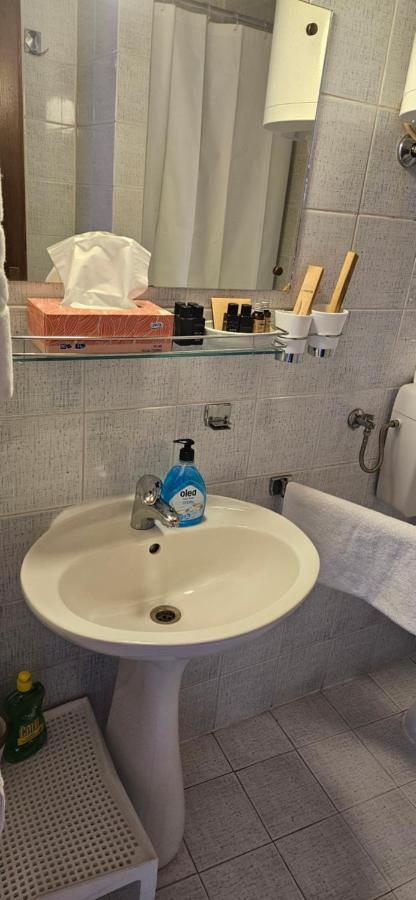 Salyna "Rooms Bela" Ičići Extérieur photo