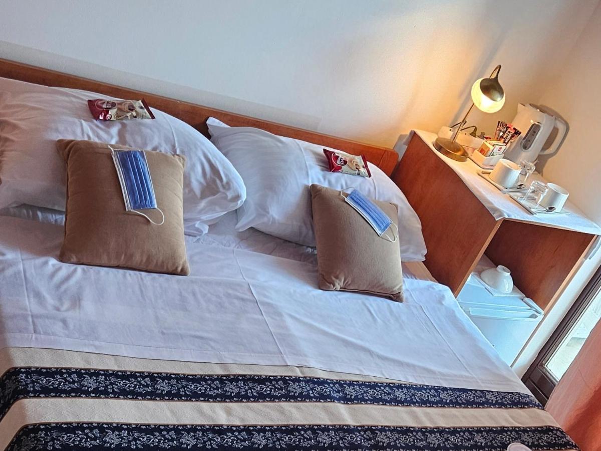 Salyna "Rooms Bela" Ičići Extérieur photo
